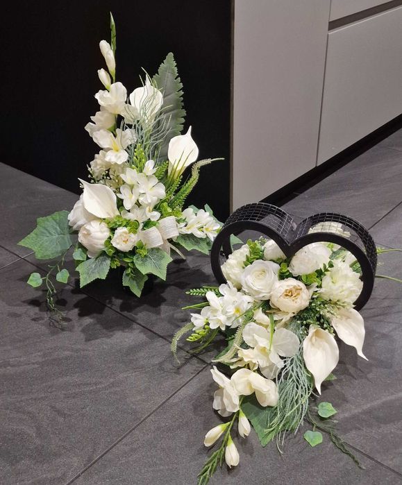 Komplet kompozycji kwiatowych na grób STROIK + wkład do wazonu Z376