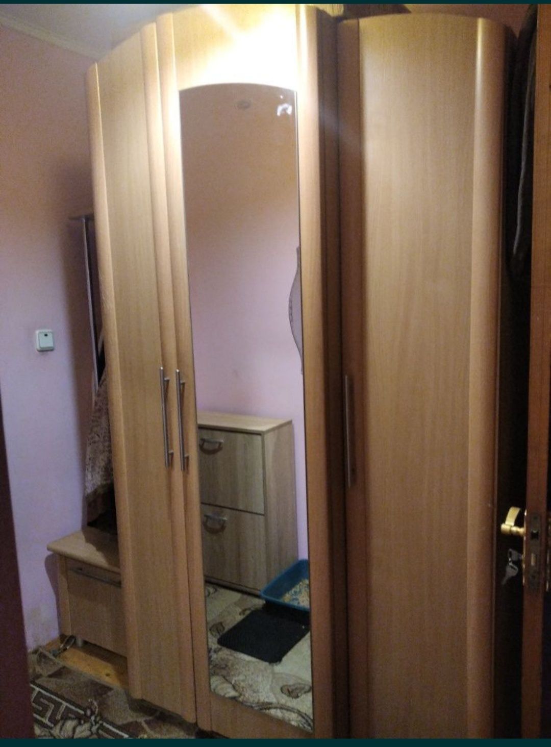 Продам прихожу-шафу
