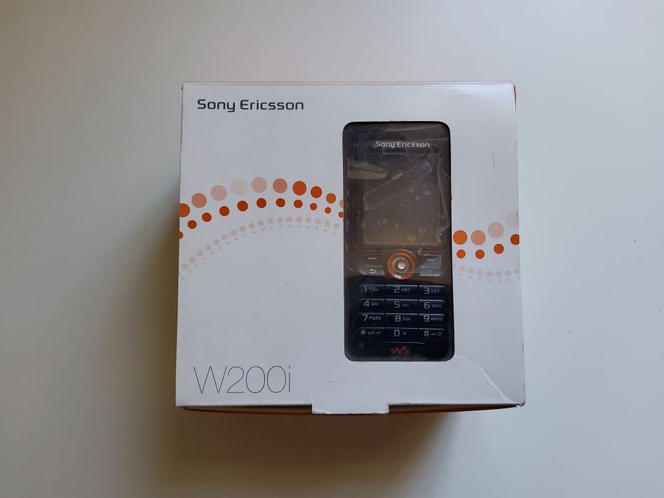 Vendo Sony Ericsson W200i usado