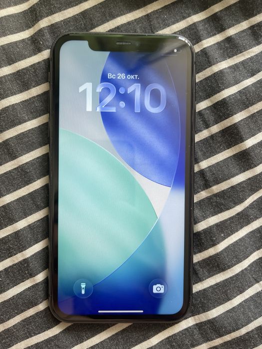 Айфон 11 на 64 гб чорний колір