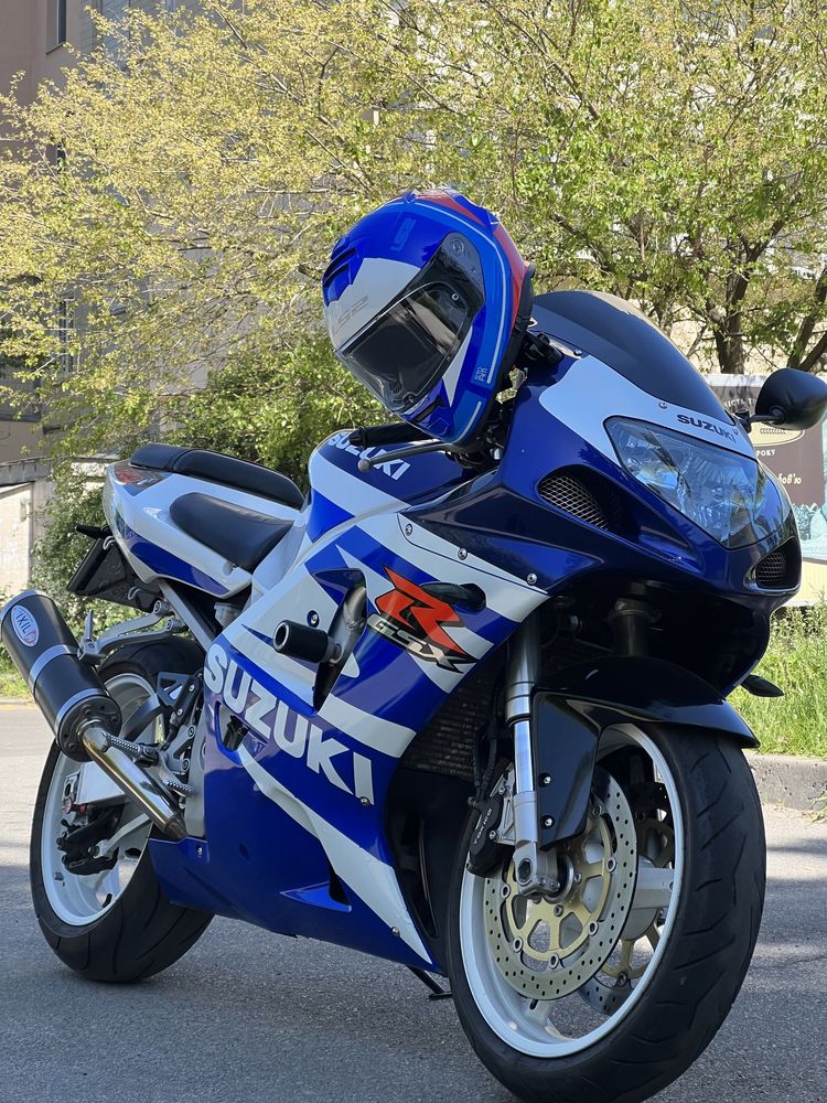 Suzuki GSX R 750