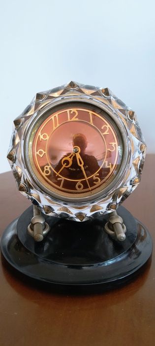 Zegar w kryszyale Majak