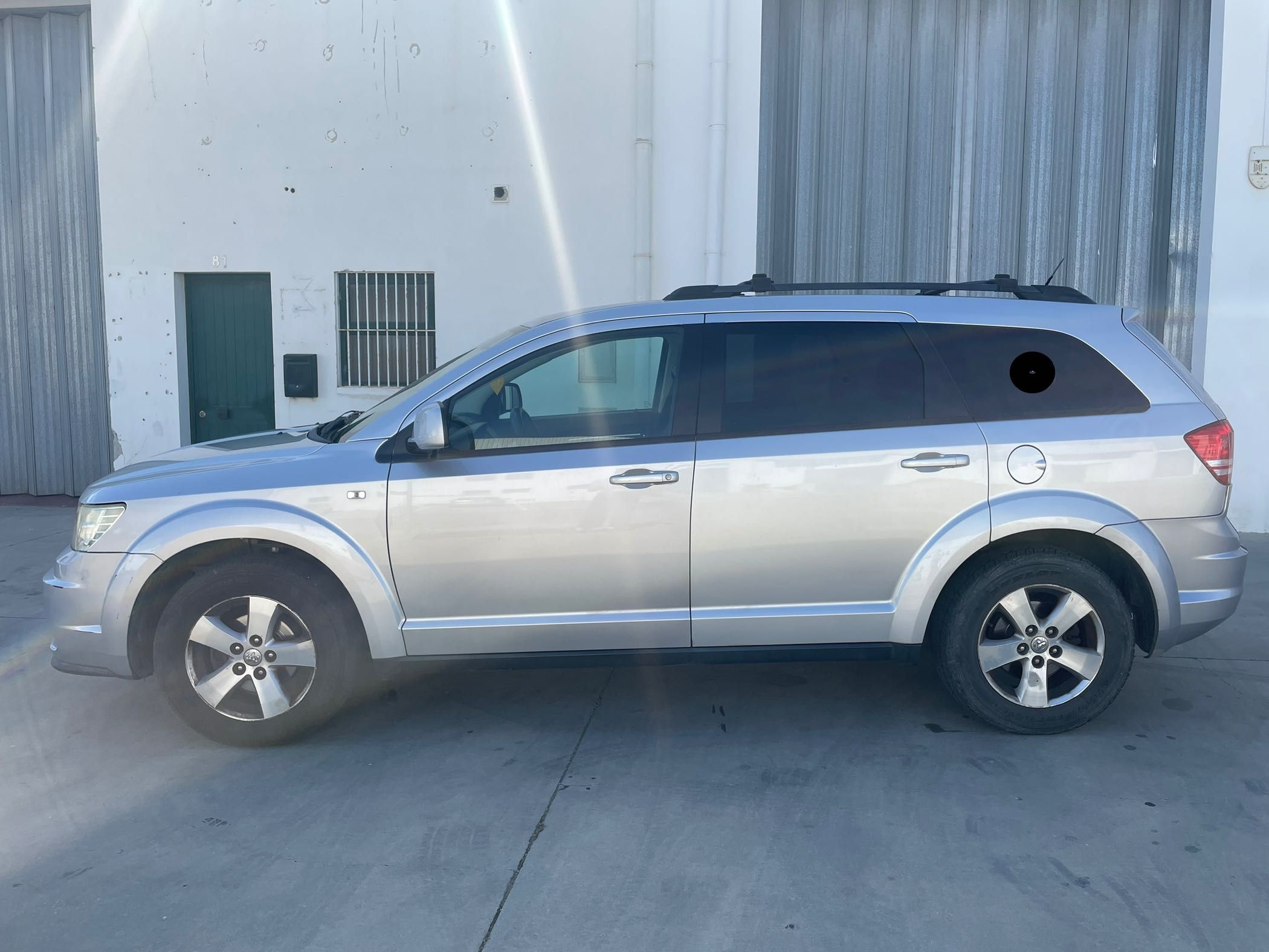 DODGE JOURNEY, Motor VW 2.0 Diesel  
97000 kms 
7 lugares