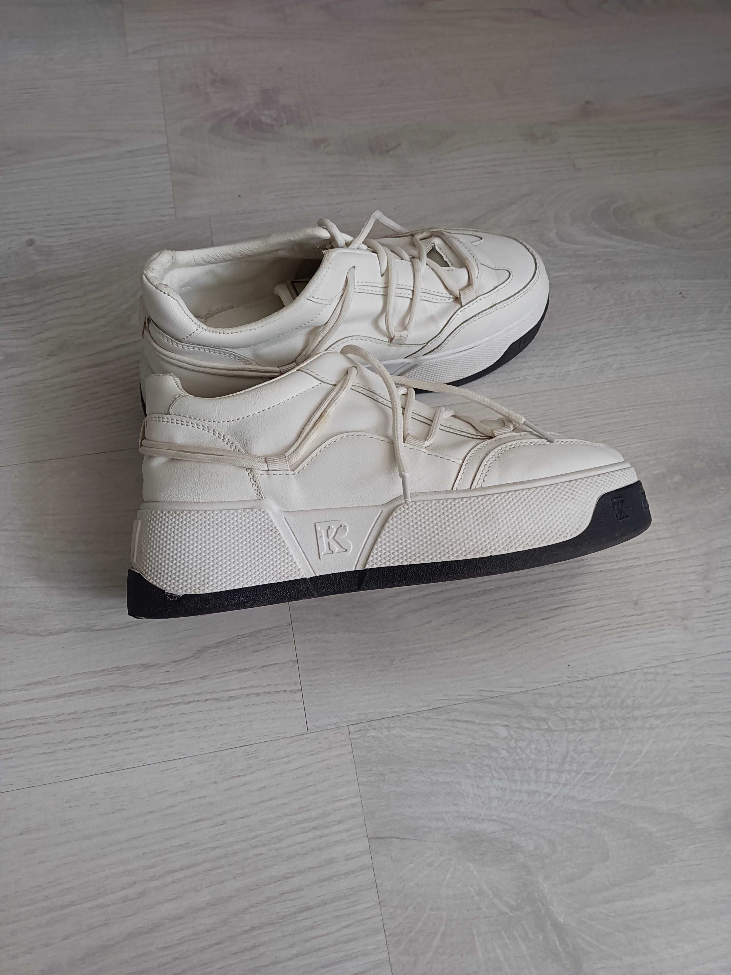 Buty damskie-sneakersy- Princess -rozm.40
