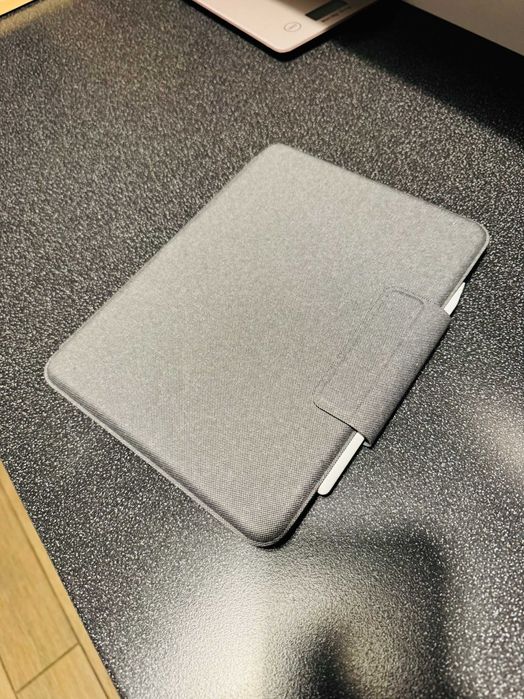 Tablet APPLE iPad Air 10.9" 5 gen. 64 GB Wi-Fi Księżycowa poświata