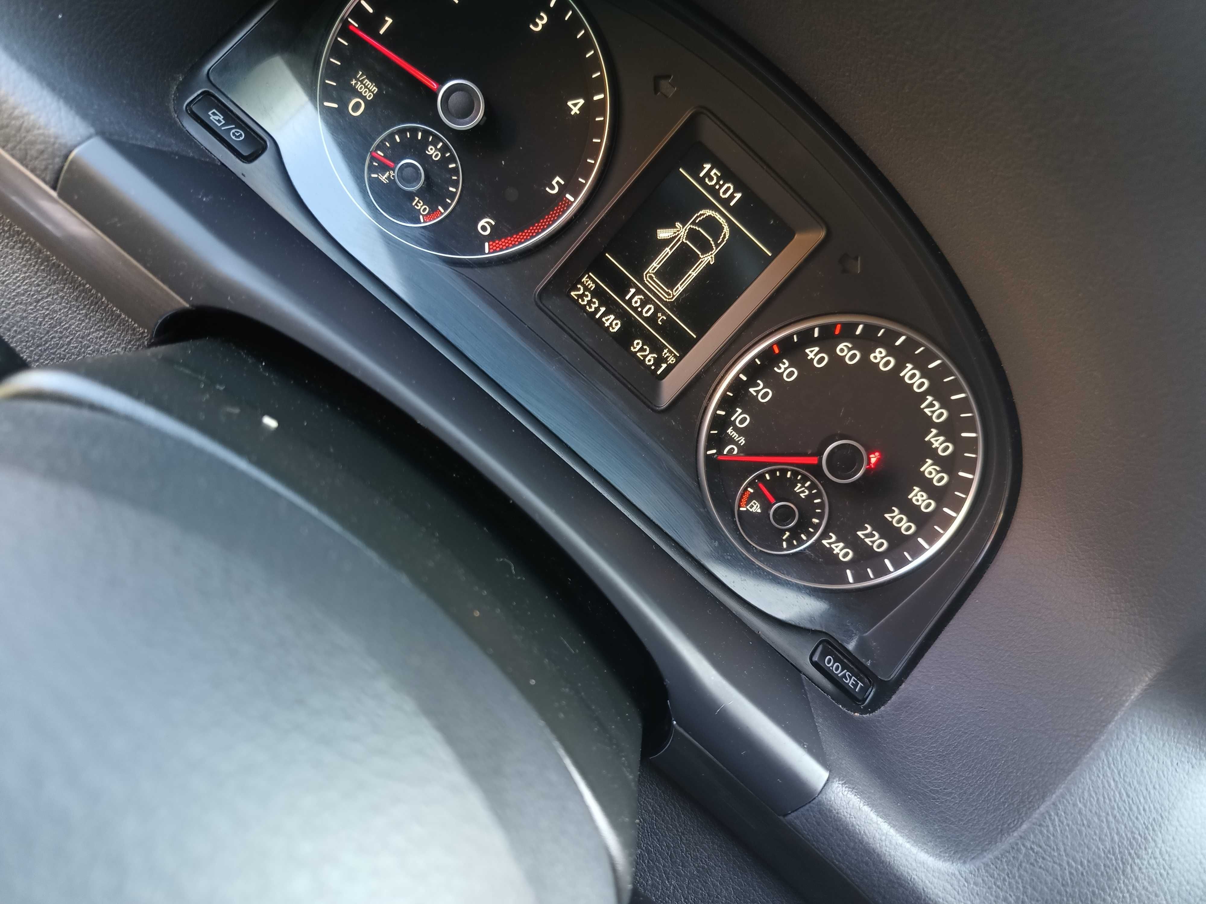 Piękny Touran 1.6 Tdi 105 Km z Niemiec, 7 osobowy AUTA ŻURAWICE