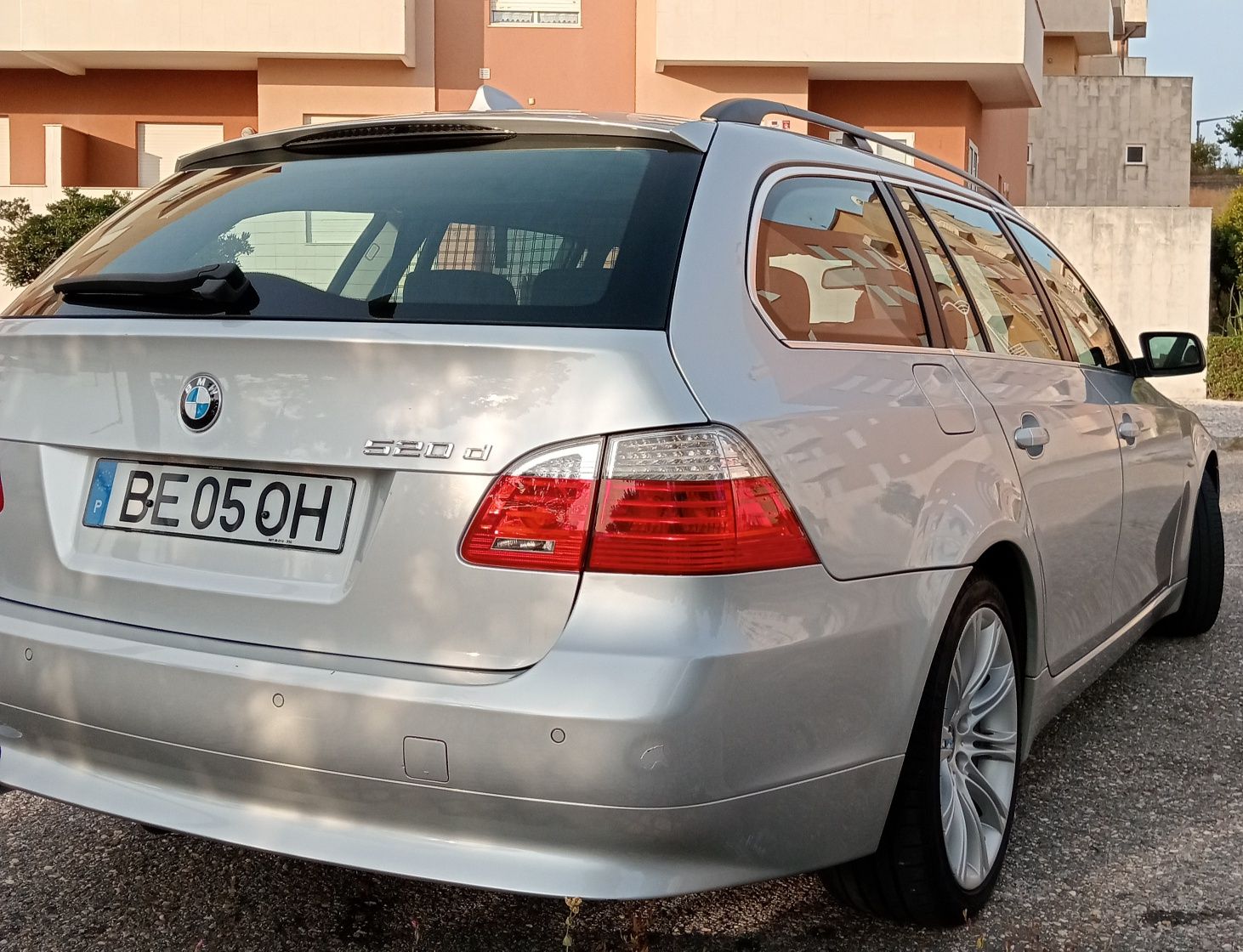 BMW e61LCI 520d 185mil km