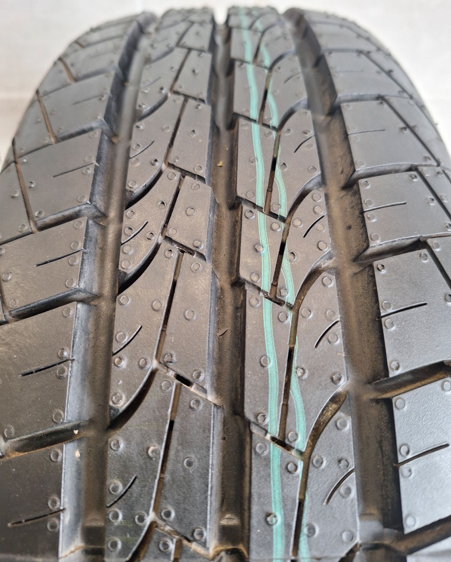 Opona Letnia 15 Semperit Van-Life 205/70R15C Pojedyńcza Nowa