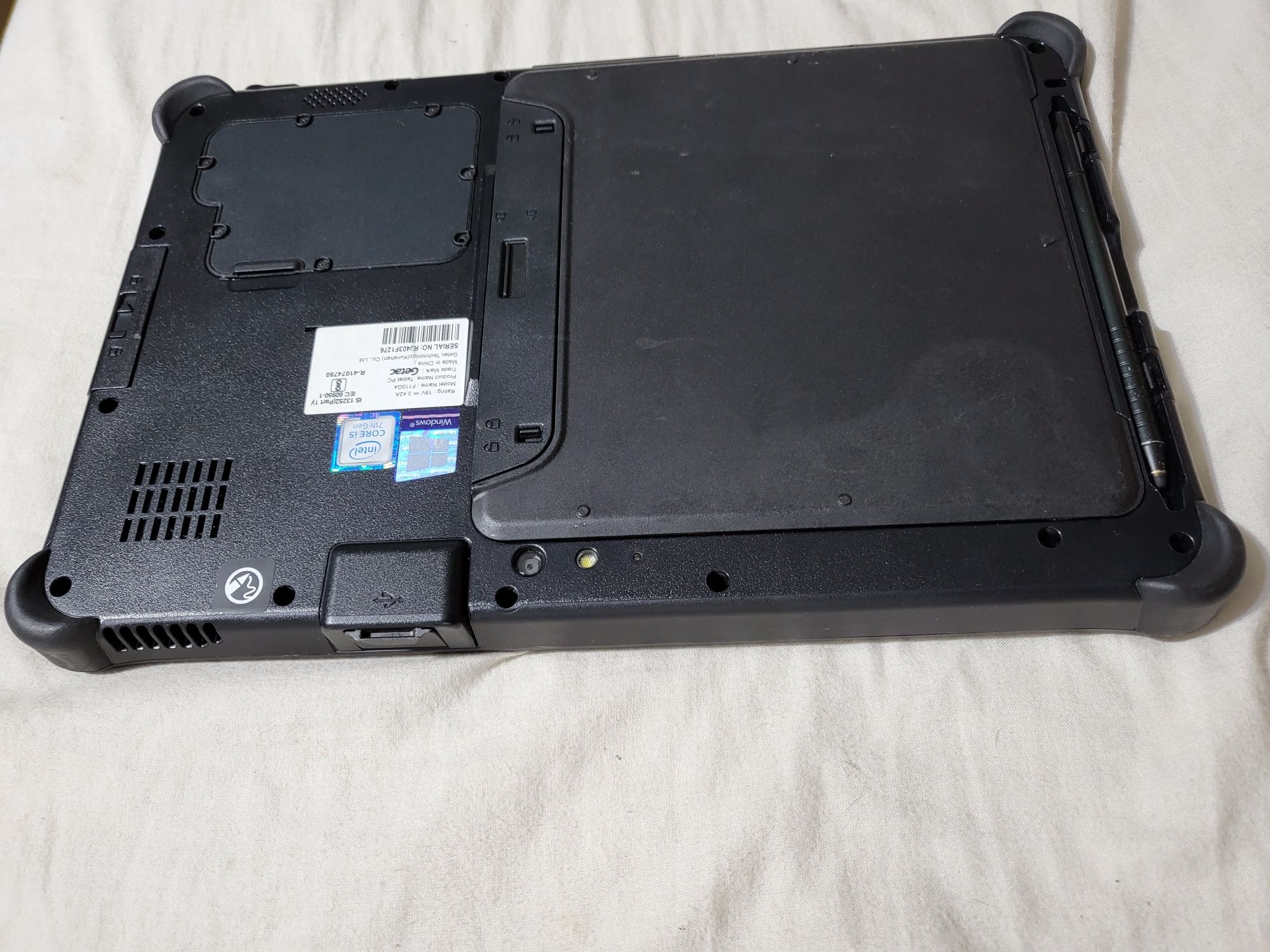 Захищений планшет  GETAC F110 G4 11.6" i5-7200U/8GB/256GB SSD