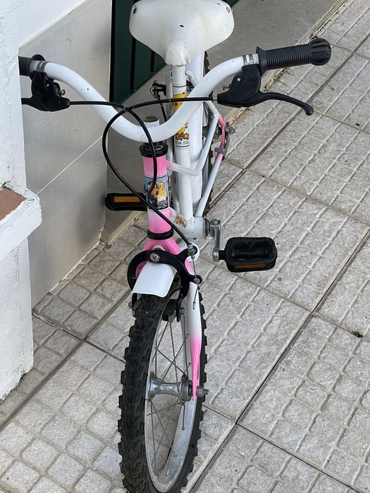 Livros/Bancos e bicicleta
