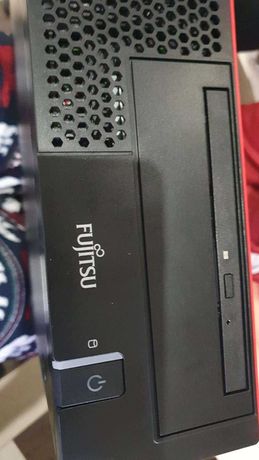 Fujitsu Esprimo D556/2/E85+ Core i5-7400 3.0 - 500GB - 8GB - NOVO