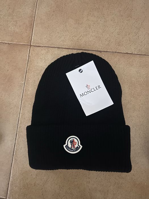 Gorros da Moncler com Etiqueta - Branco, Preto e Cinzento