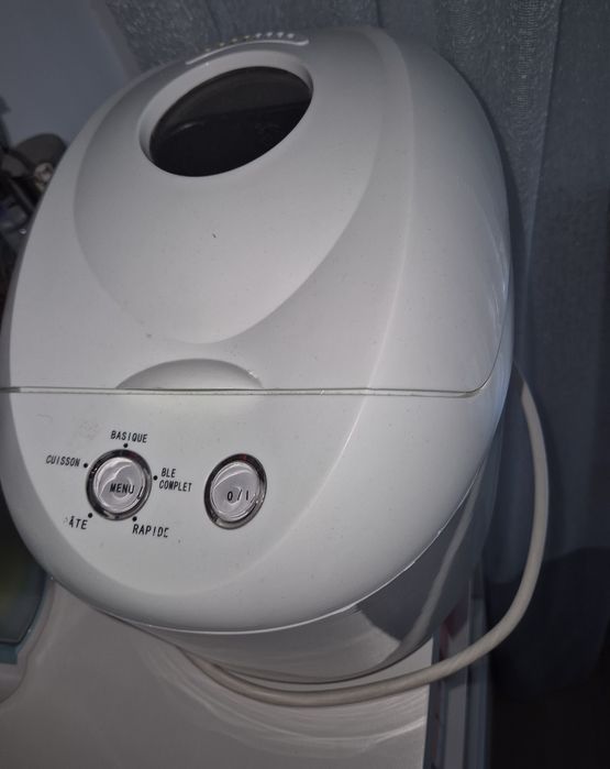 Panificadora em muito bom eatado