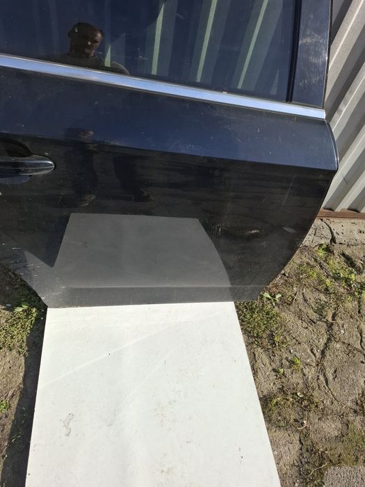 FORD MONDEO MK4 LIFT Drzwi Prawe Tylne HB KOD G6 Wlkp