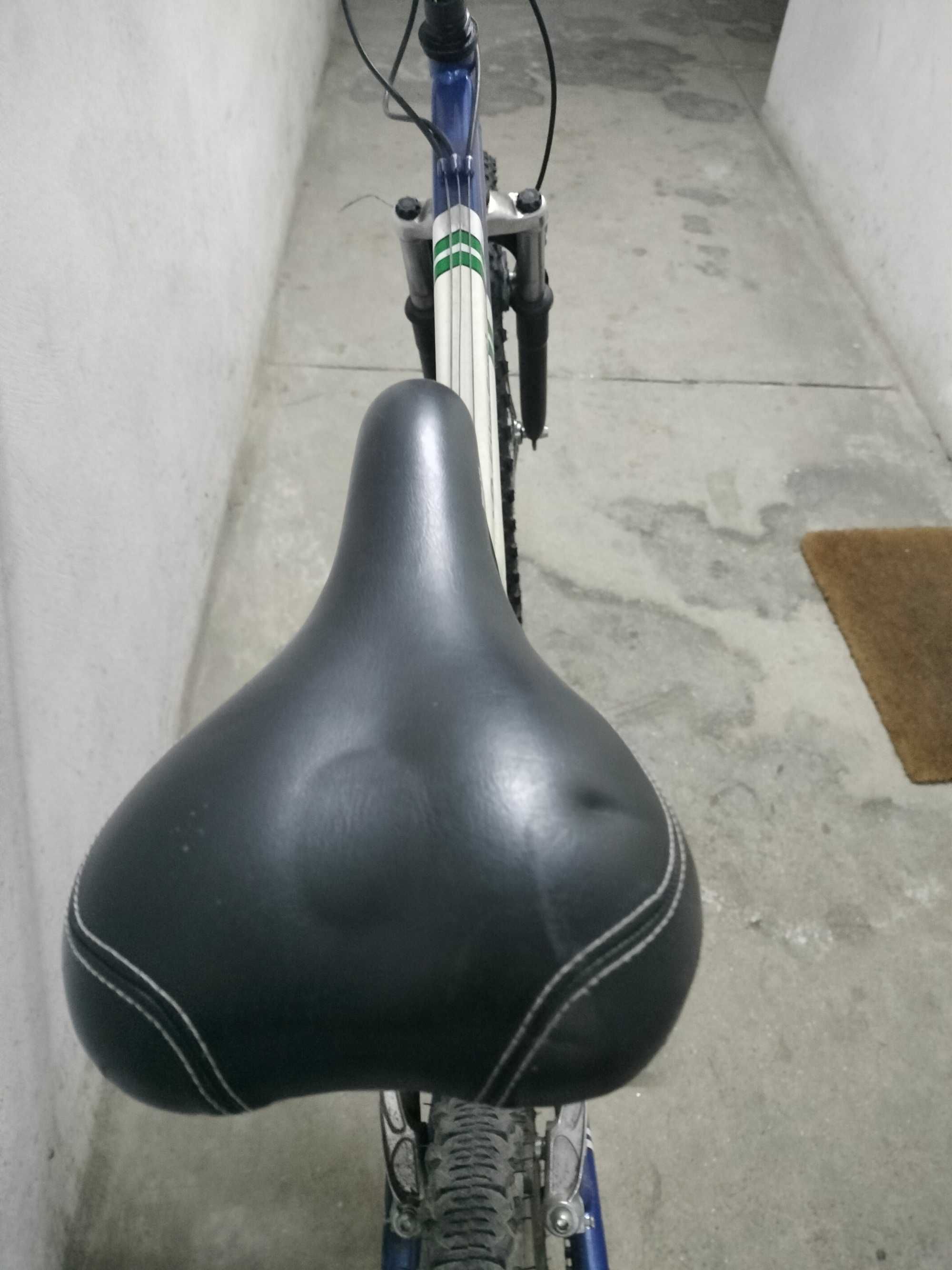 Bicicleta BTT em bom estado