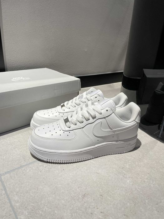 Buty meskie Mokasyny Nike_Air_Force_1_Low_'07_White R.45