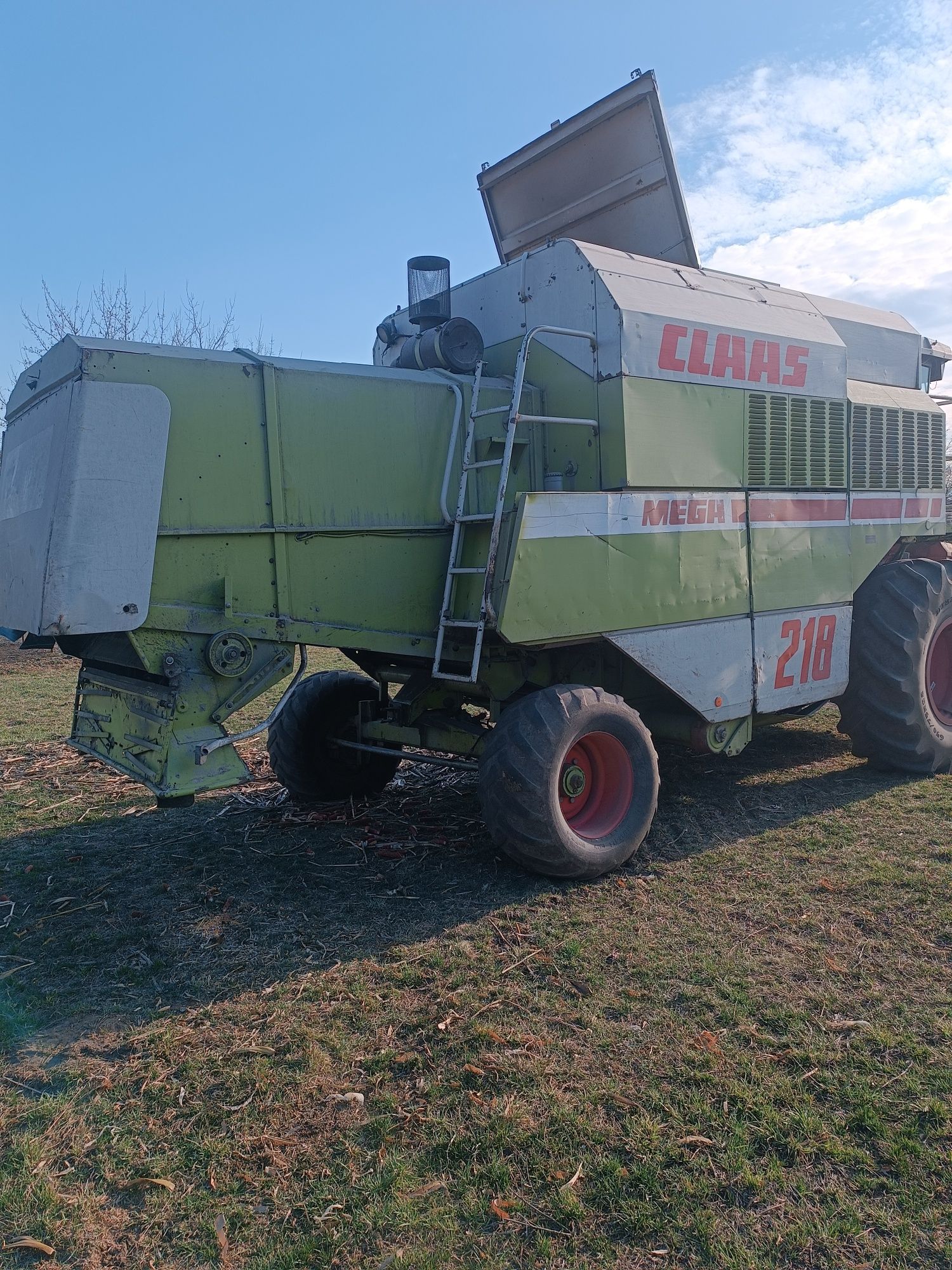 Продам claas mega 218
