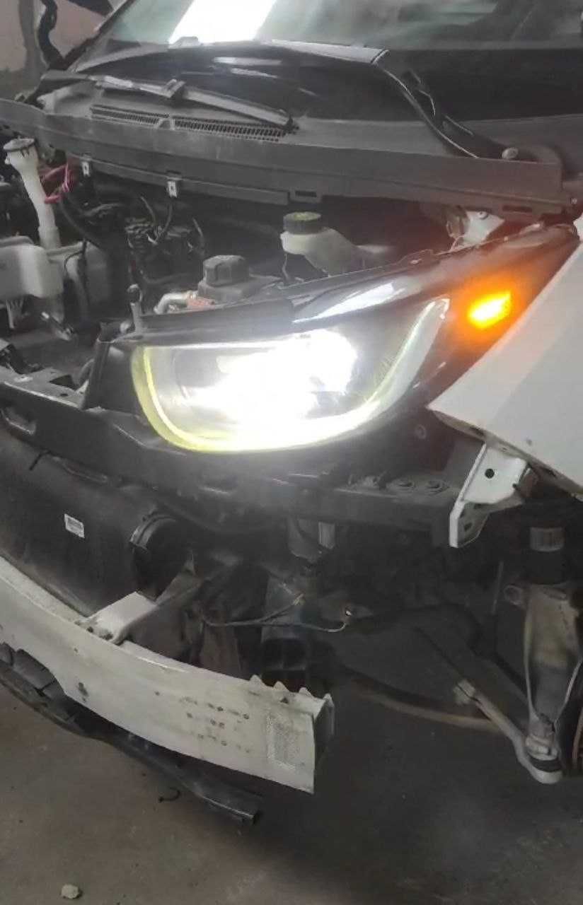 Продам фары на BMW i3  Adaptive LED
