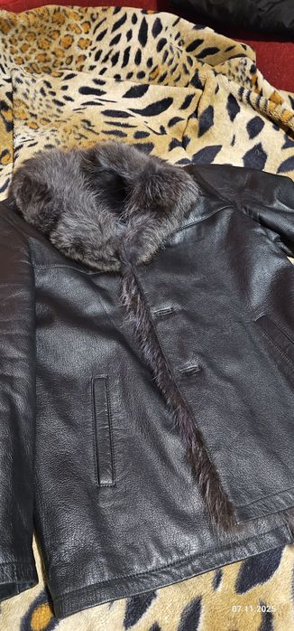 Кожаная дубленка.M..LОдин рвз одета.