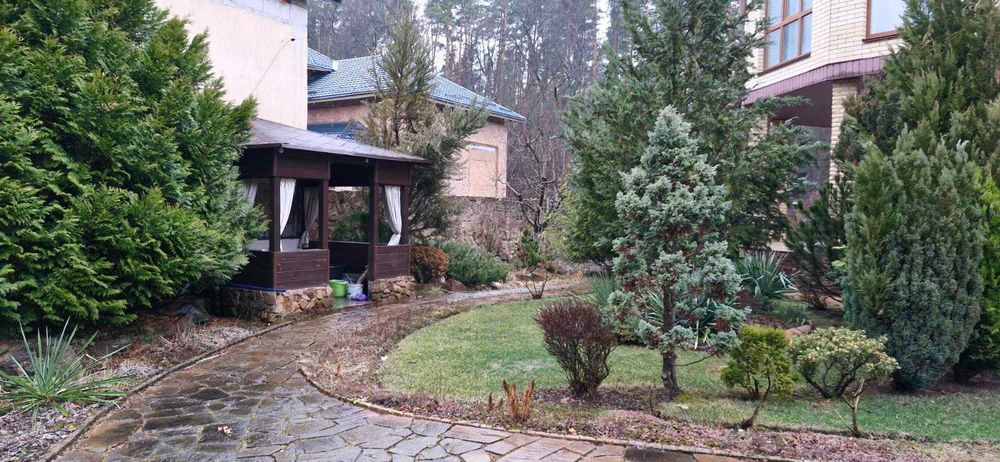 Продаж чудового будинку поруч з сосновим лісом с.Гореничі