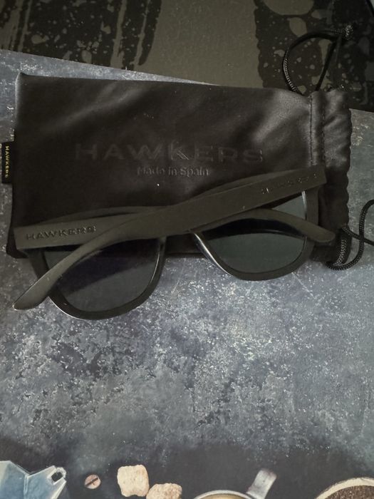 Oculos hawkers espelhados, em perfeito estado