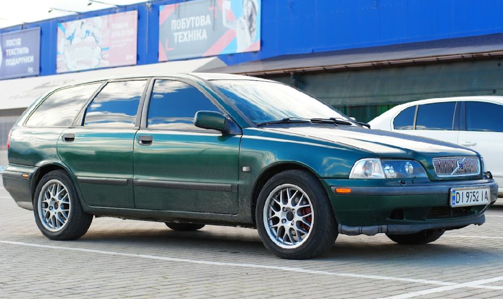 Volvo v40 1.8газ/бенз