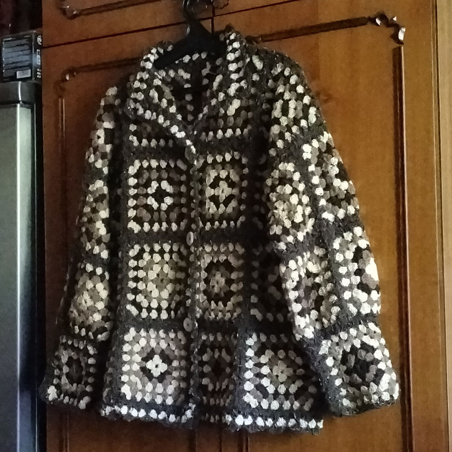 Вязаный женский кардиган
