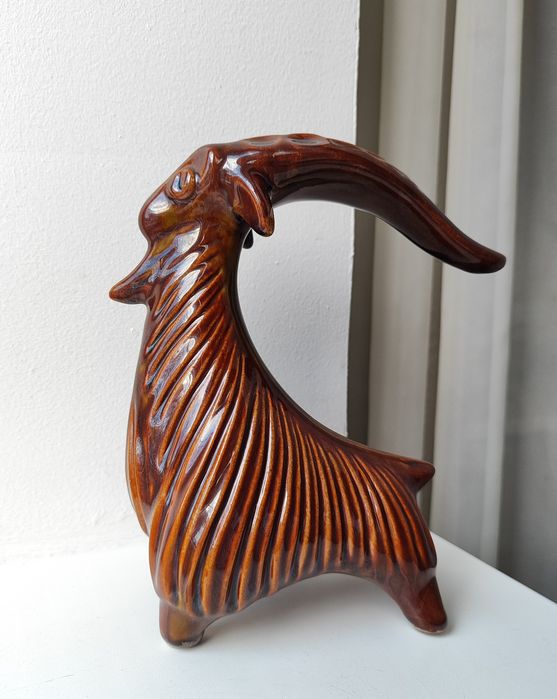 Статуетка "Цап" майоліка