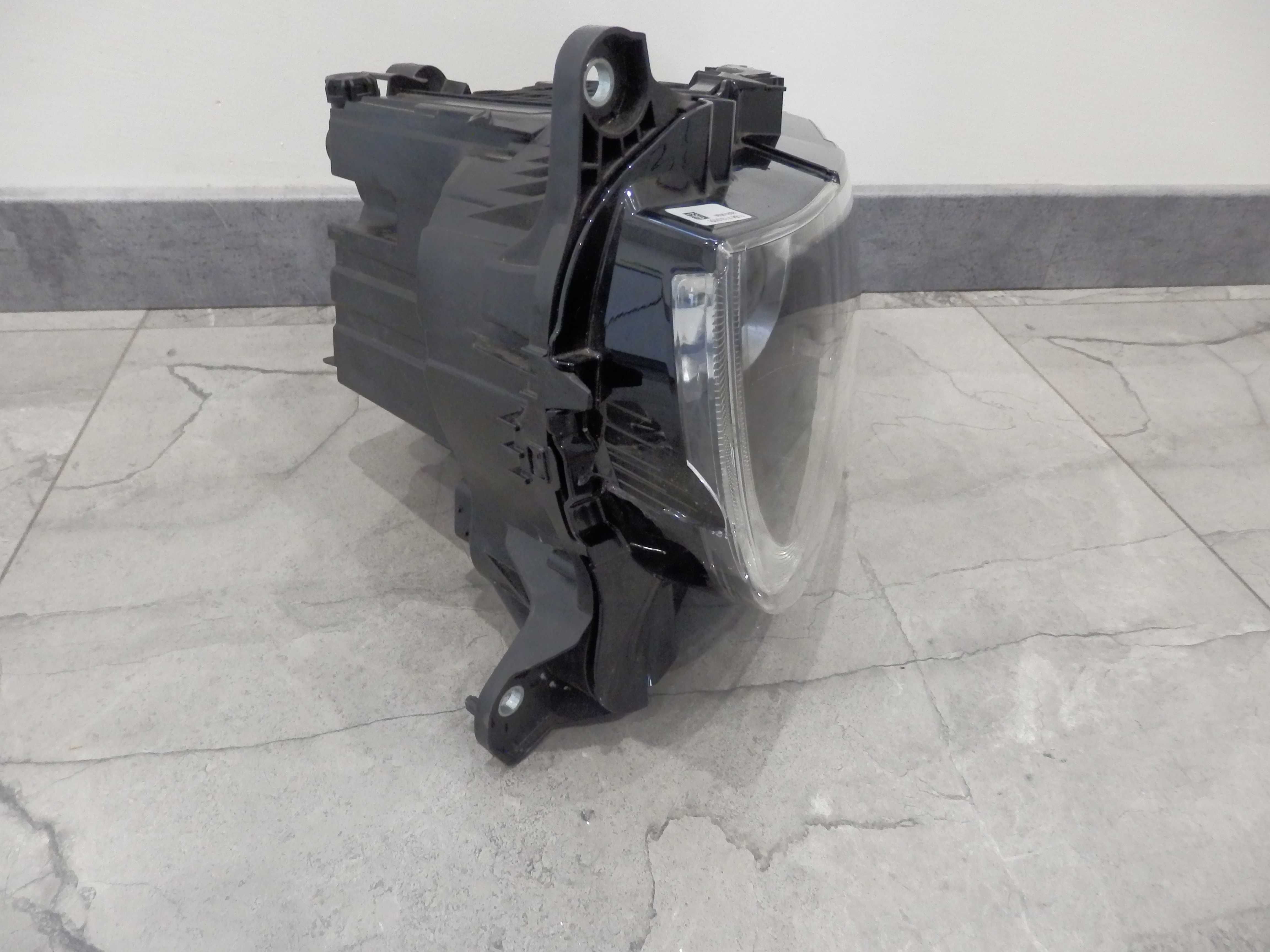 Lampa Lewa Przód Full Led Defender II
