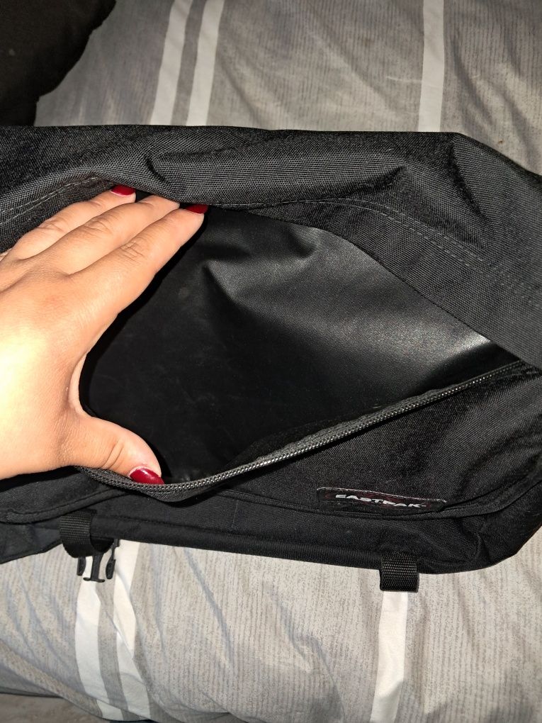 Mala Eastpak Preta