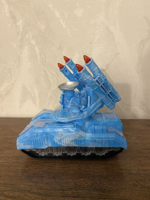 Іграшка машина бойова