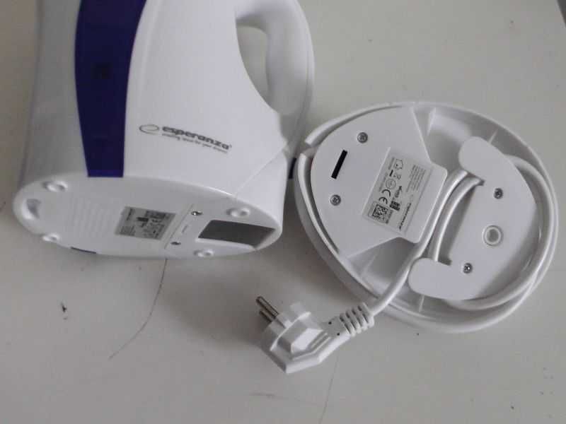 Czajnik elektryczny 1,7 litra moc 2200 Watt