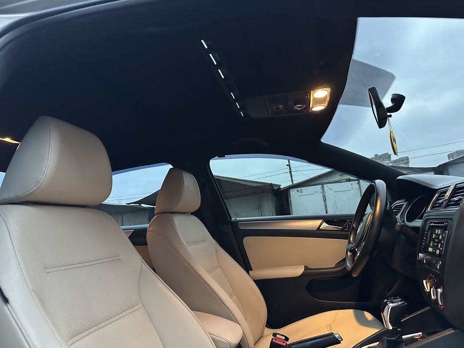 Продам Volkswagen Jetta 6.