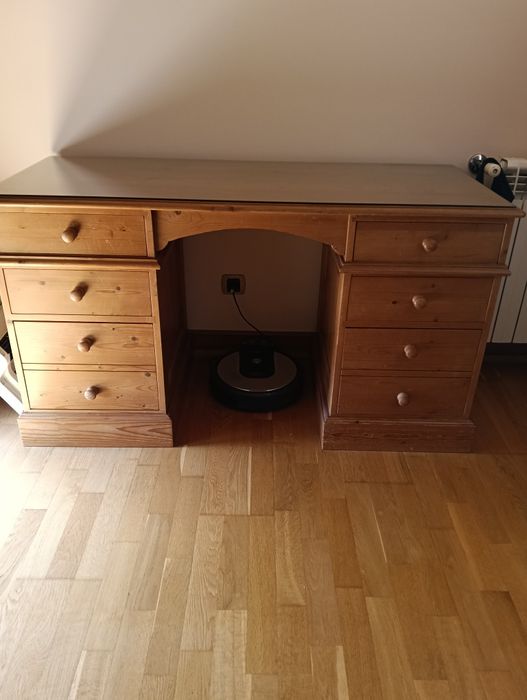 Secretária em pinho americano