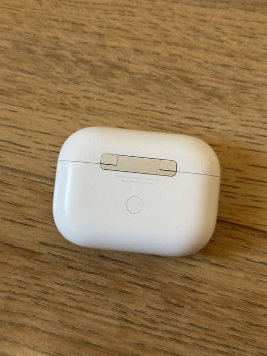 Оригінальний кейс Airpods Pro 1 generation