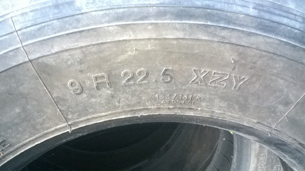 Opony Michelin 9 R 22,5 caloroczne napedowe i os prowadzaca R22,5