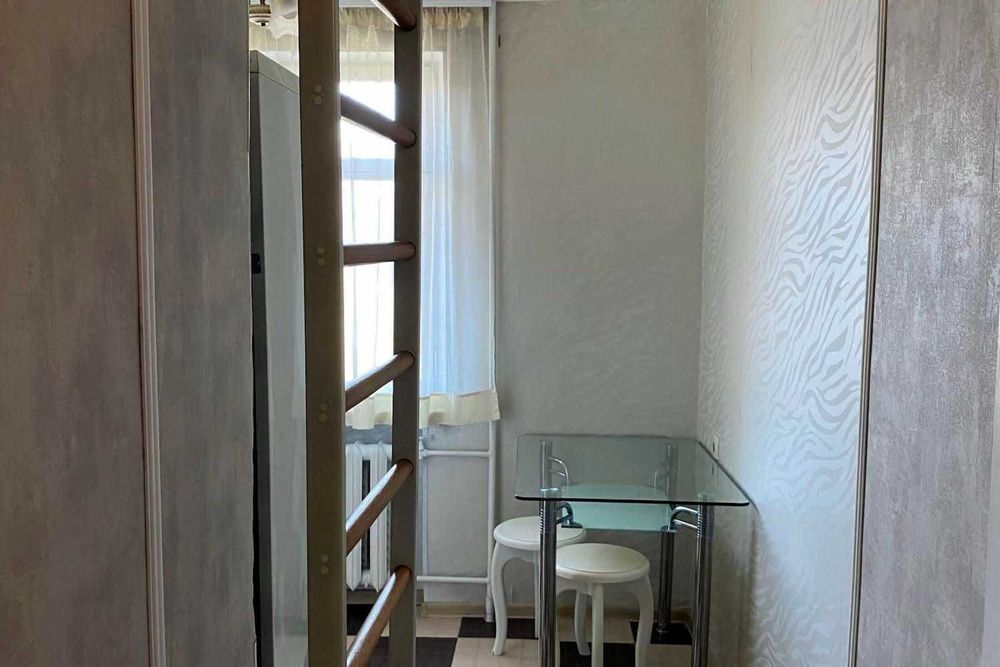 АК Однокімнатна Квартира вторичка Русановка Русанівська набережна 8