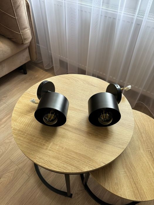 Czarny kinkiet z żarówka