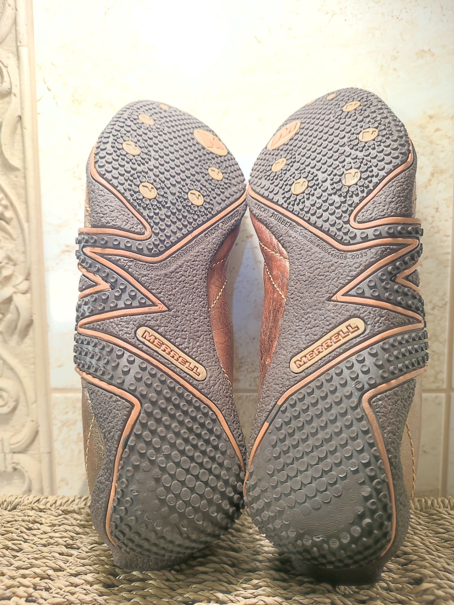 Жіночі шкіряні повсякденні кросівки, снікерси Merrell.