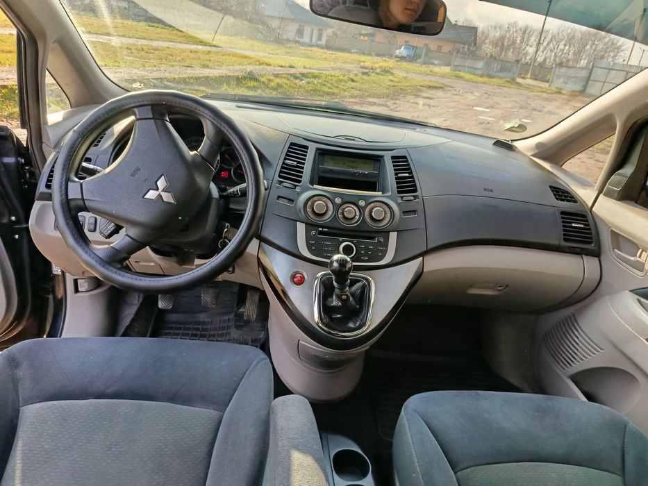 Mitsubishi Grandis 2008 2.0 did