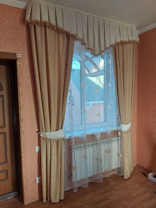 Продаю штору + ламбрикени + тюль