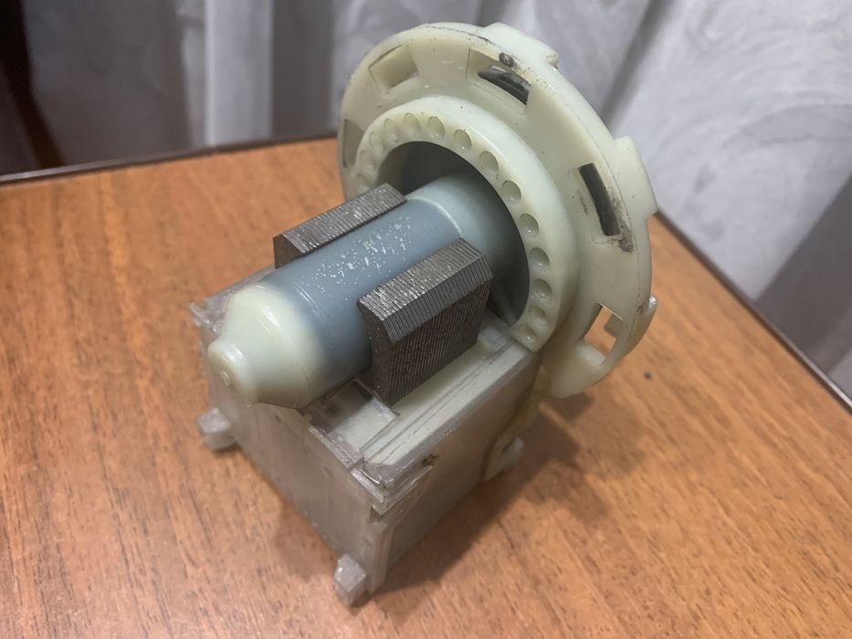 Насос від пральної машини не робочий bosch maxx 4