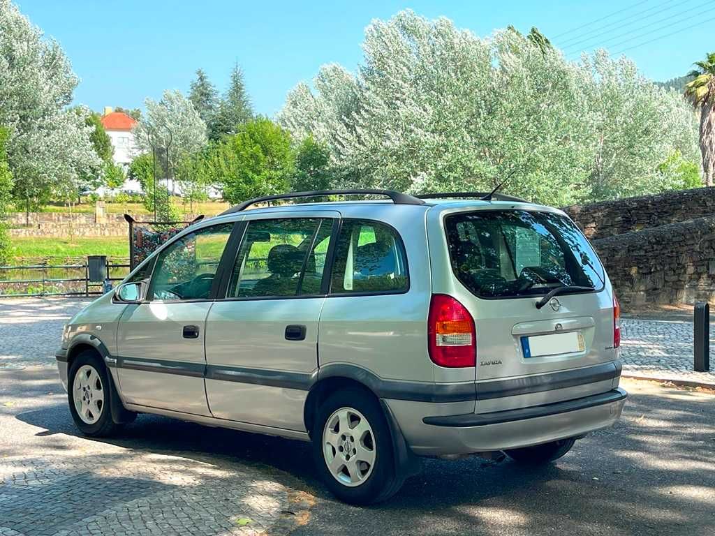 Opel Zafira 2.0 DTi Elegance 7 Lugares