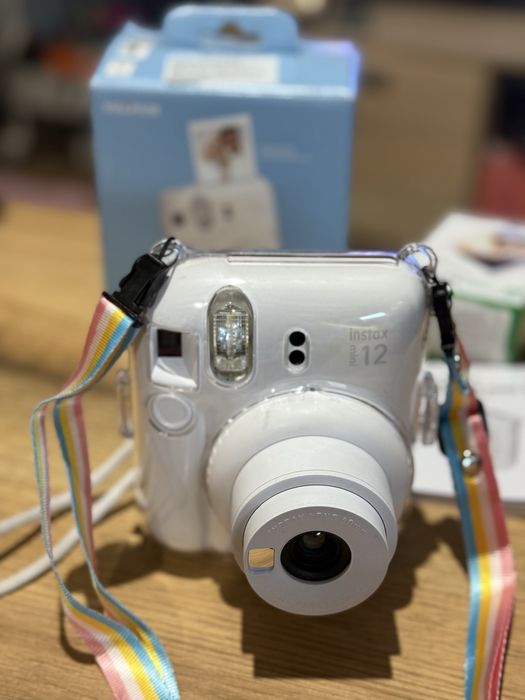 Instax mini 12, інстакс,полароід, фотокамера