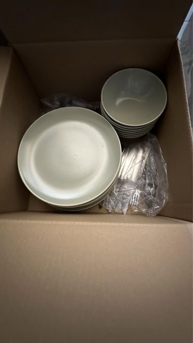 Zestaw naczyni sztućców garnków ikea