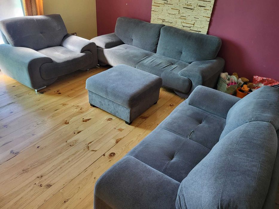 Komplet wypoczynowy 3+2+1 + pufa x2