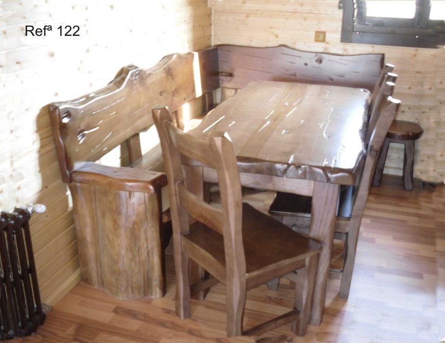 Moveis rústicos de madeira maciça