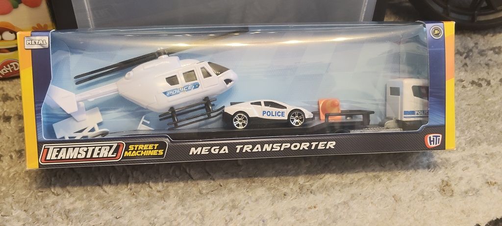 Samochód z helikopterem