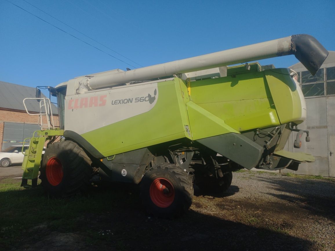Claas Lexion 560 c13