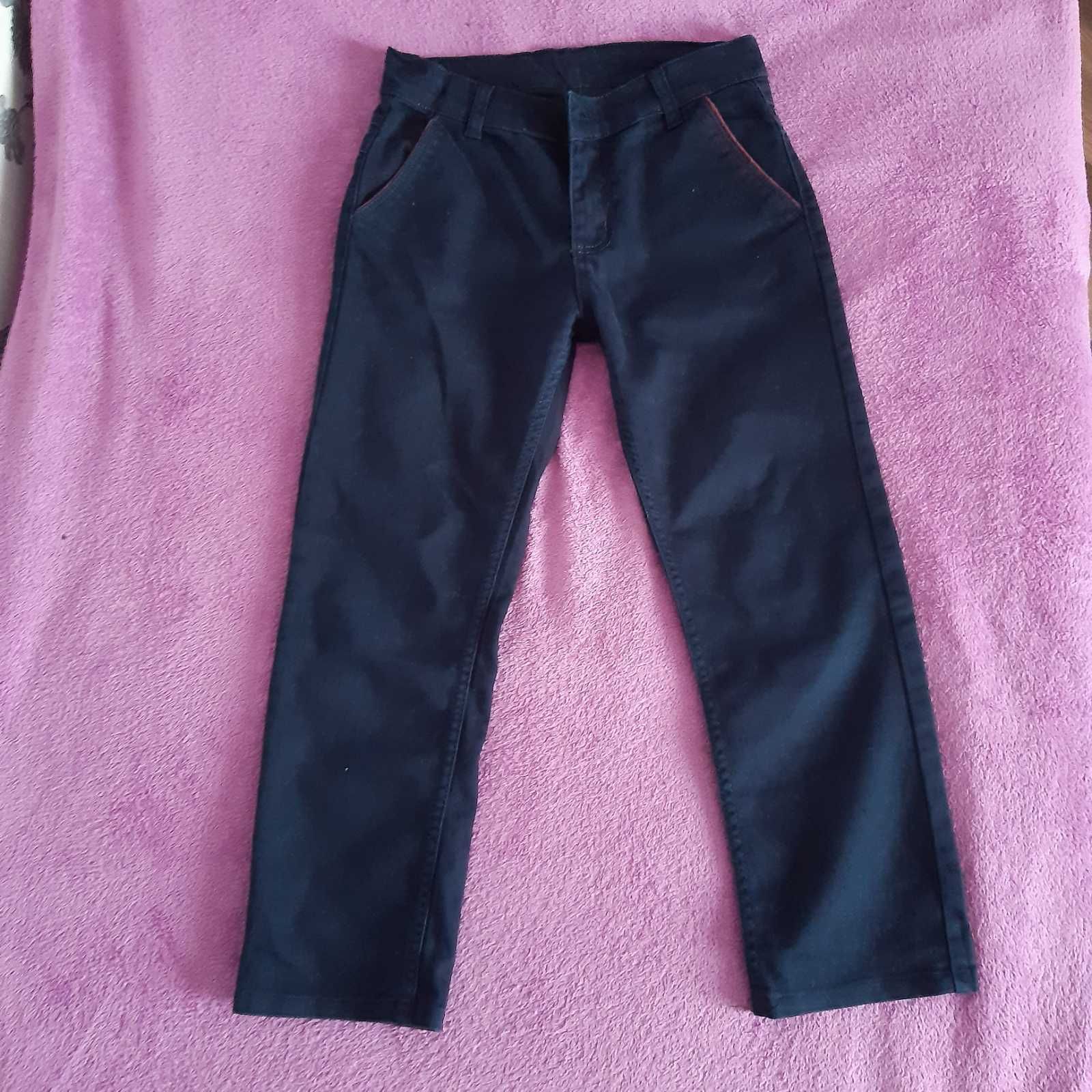 котоновые брюки на мальчика в школу синие 134-140 размер